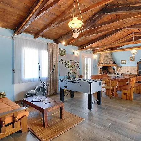 Preiswerte Und Schoene Mit Pool, Wlan, Terrasse Und Grill * Barat (Rovinj)